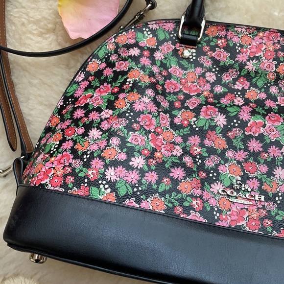 Flowery COACH Crossbody Satchel Bag - Picture 2 of 7